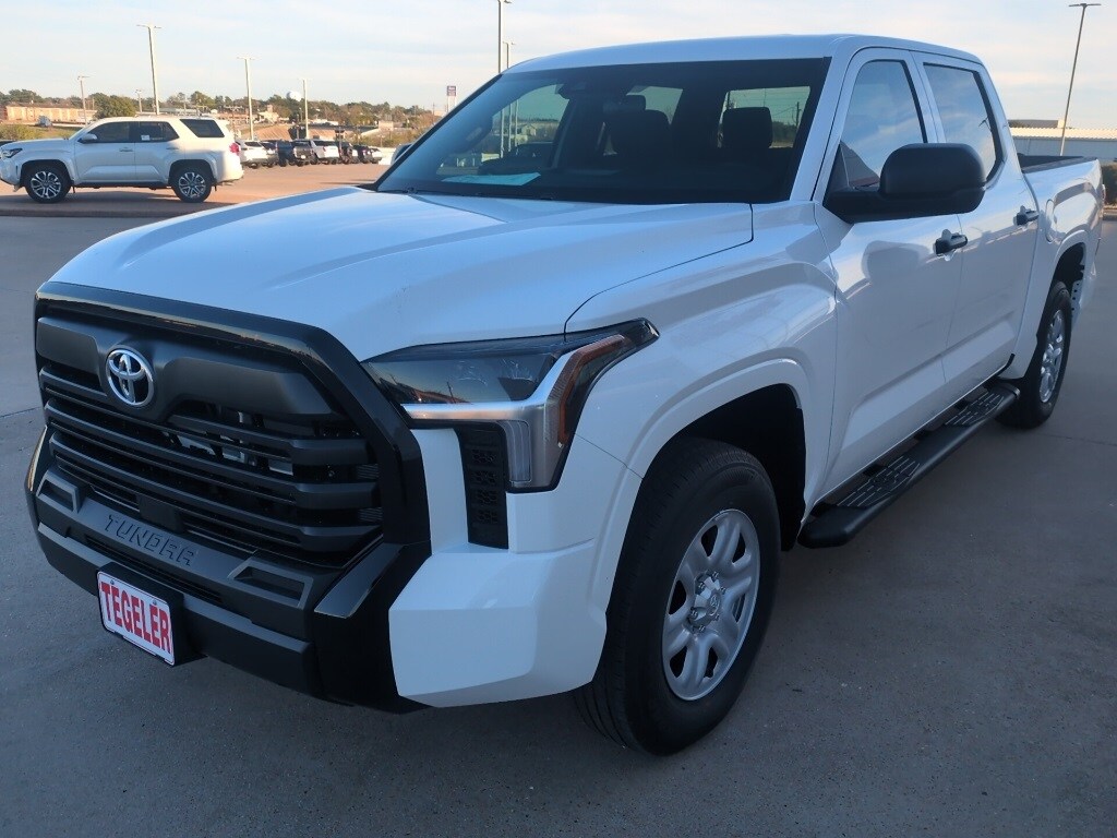 2026 Toyota Tundra SR CrewMax photo 3