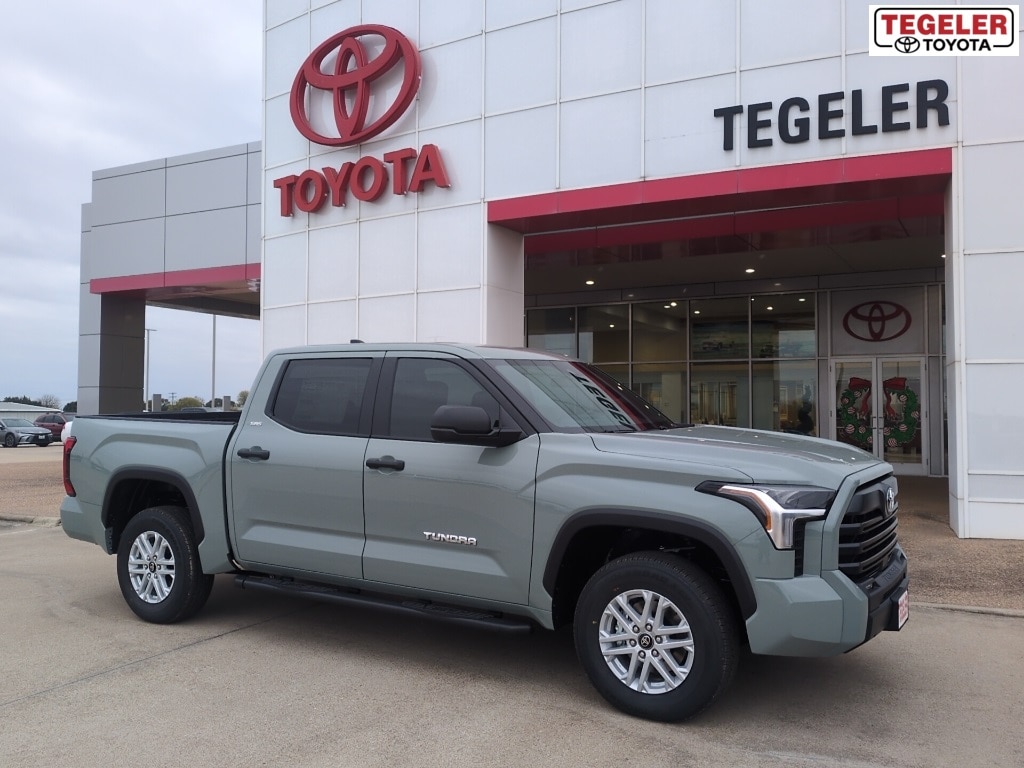 2026 Toyota Tundra SR5's photo