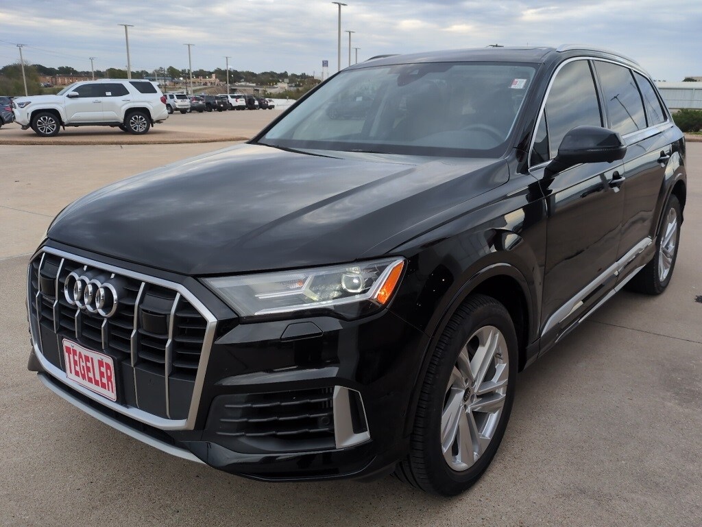 2022 Audi Q7 55 Premium photo 2
