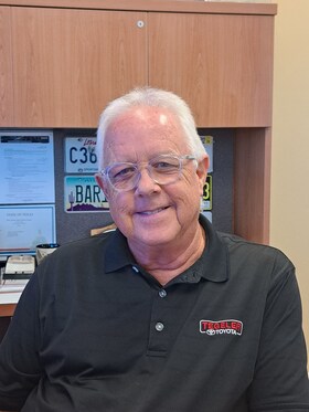 Staff member Jim Clifton from ID_ecdcf1d14d62