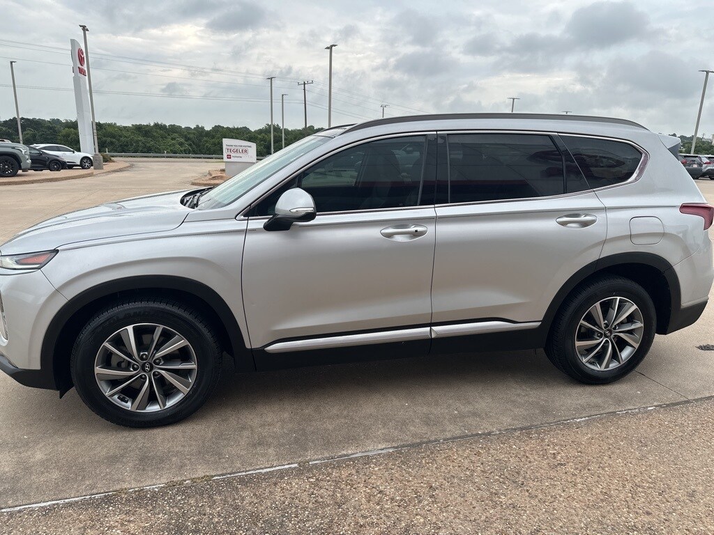 2020 Hyundai Santa Fe SEL photo 4