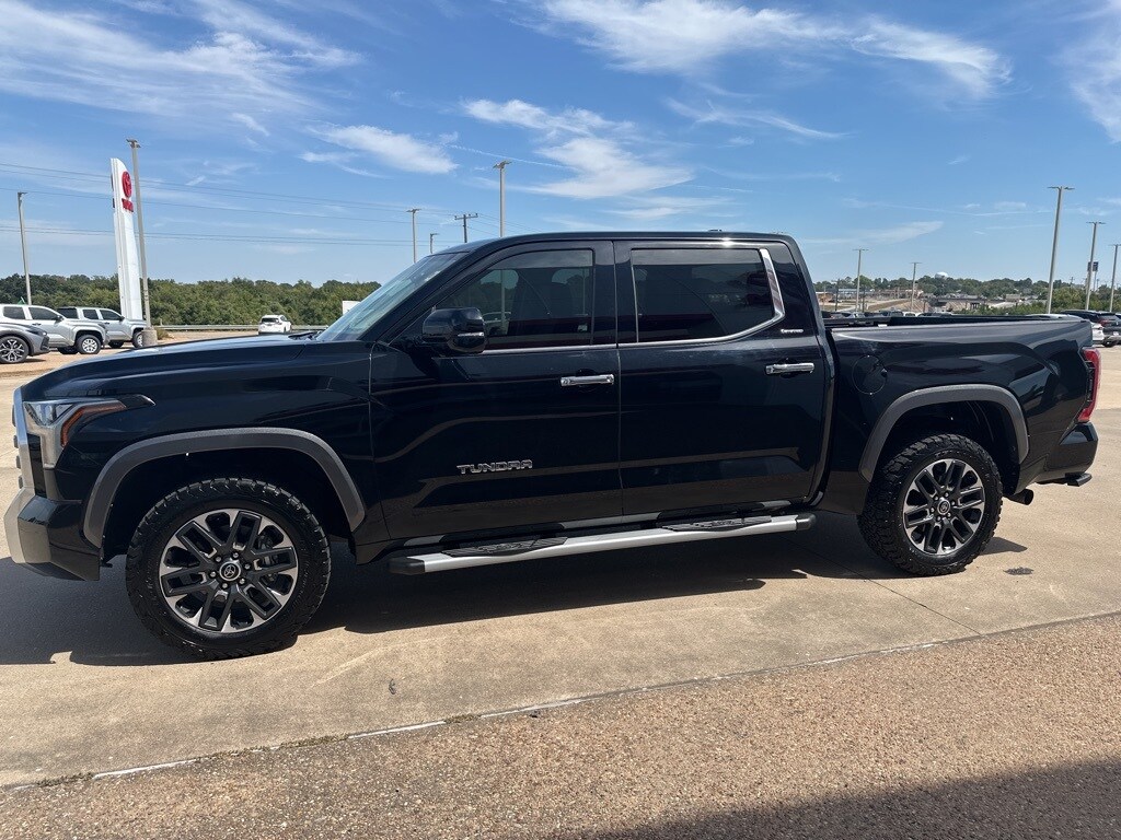 2023 Toyota Tundra Limited photo 4