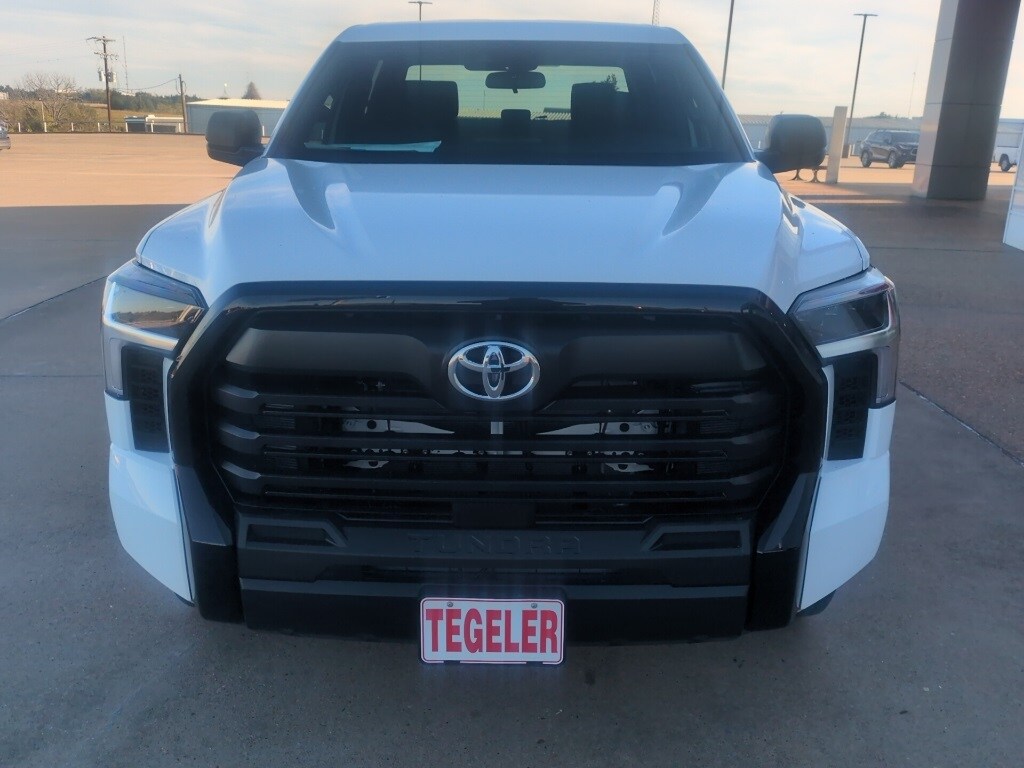 2026 Toyota Tundra SR CrewMax photo 2