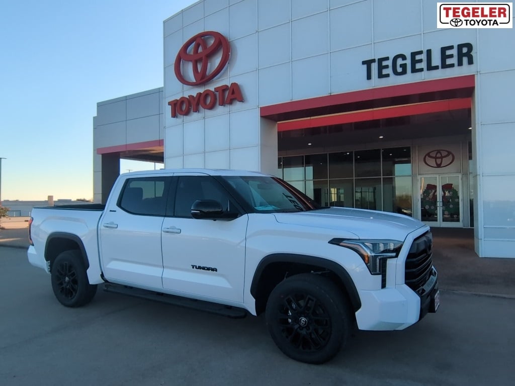 2026 Toyota Tundra Limited's photo