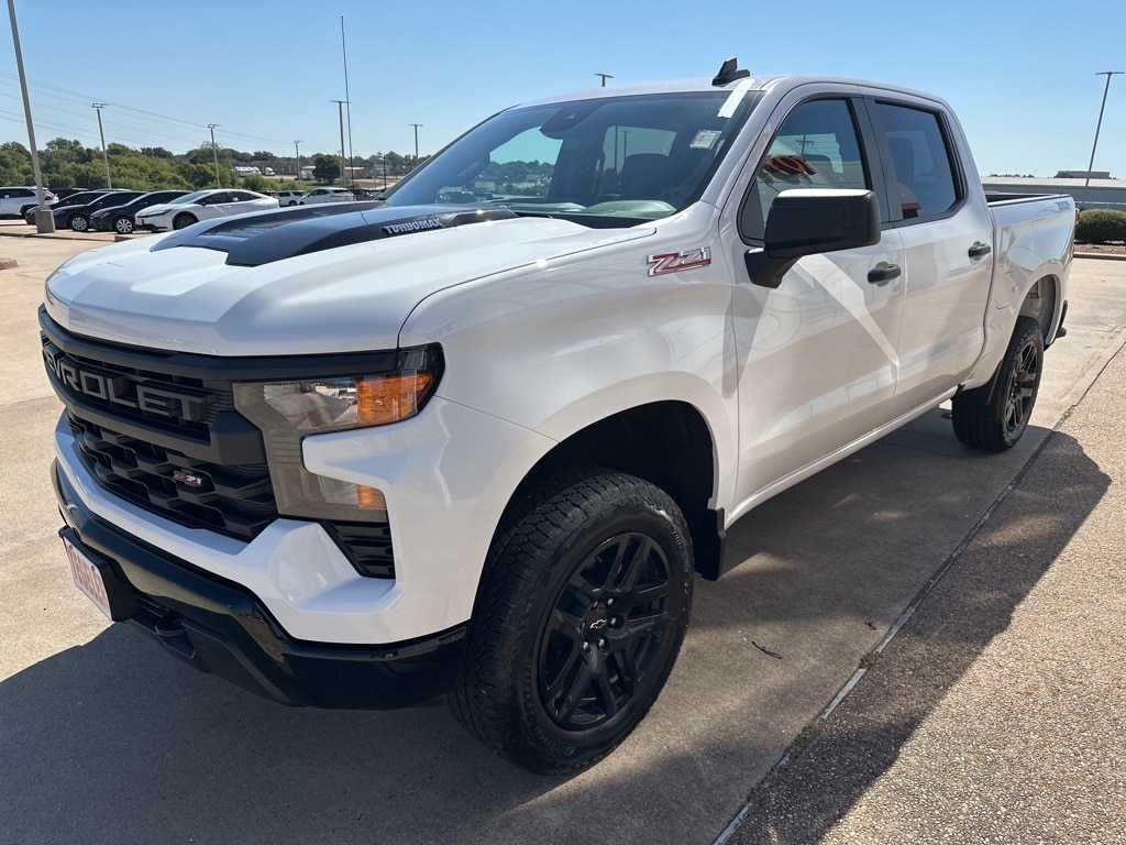 Used 2025 Chevrolet Silverado 1500 Custom Trail Boss Truck Crew Cab