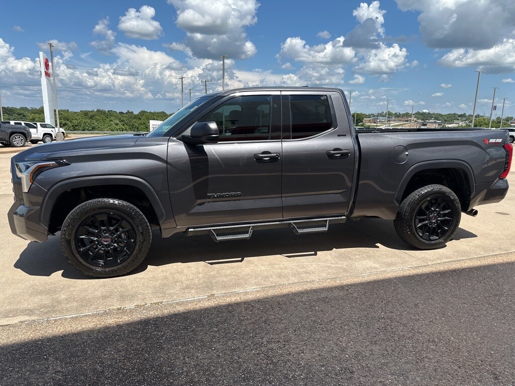 2022 Toyota Tundra SR5 photo 3
