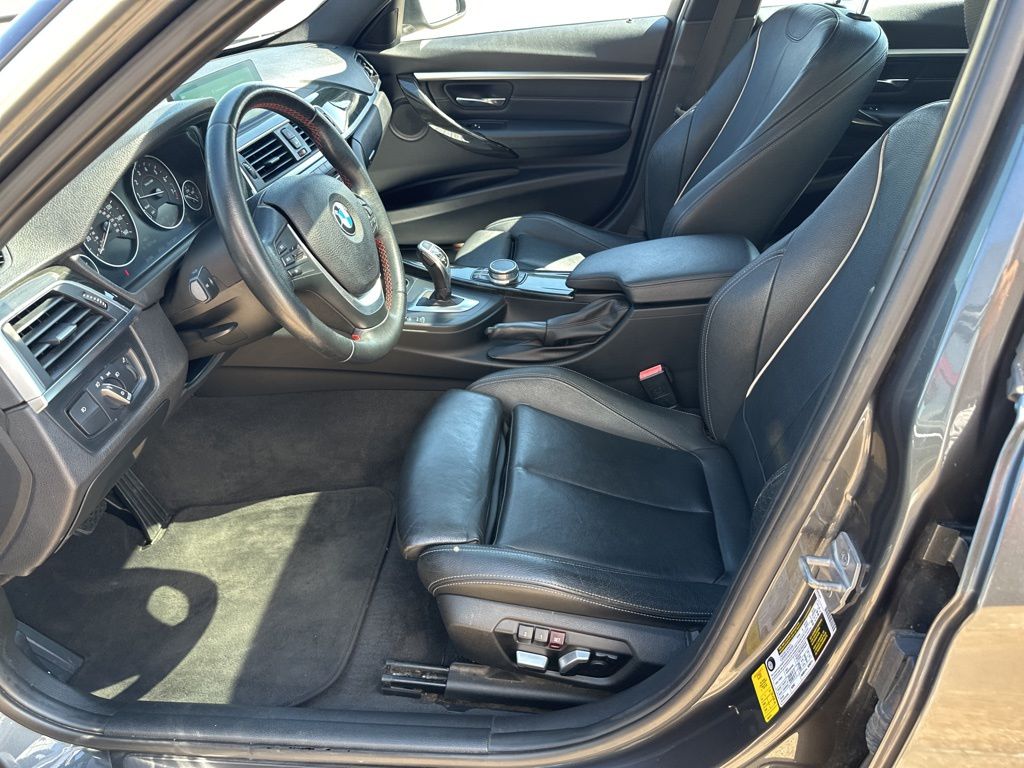 2018 BMW 3 Series 330i - Photo 14