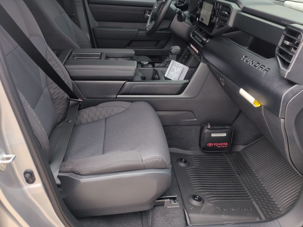 2026 Toyota Tundra SR5 - Photo 13