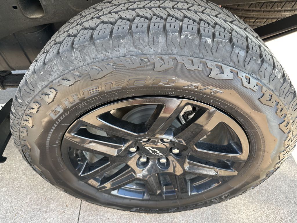 2025 Chevrolet Silverado 1500 Custom - Photo 20