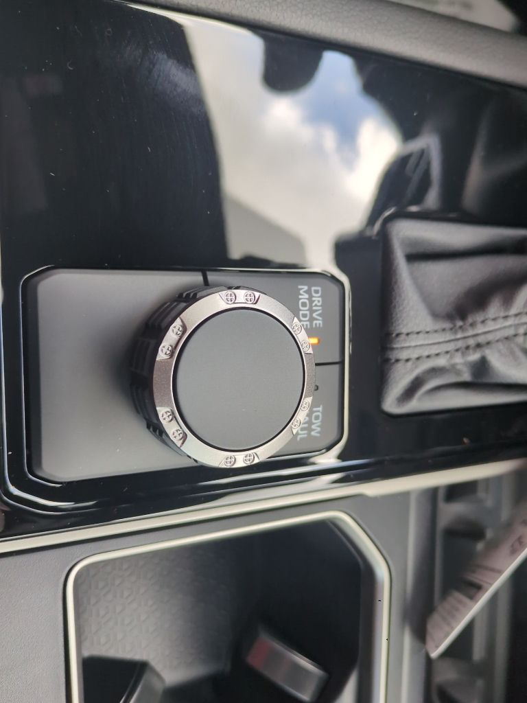 2026 Toyota Tundra Limited - Photo 19
