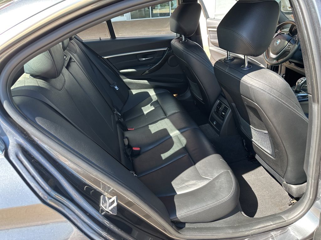 2018 BMW 3 Series 330i - Photo 16