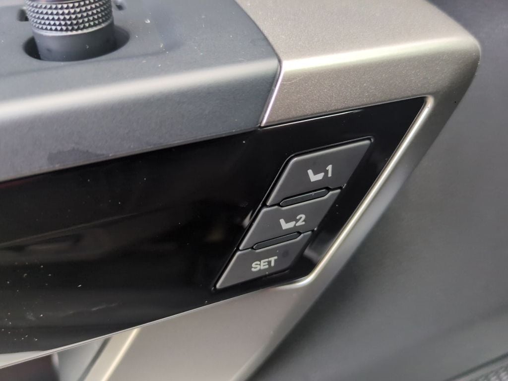 2026 Toyota Tundra Limited - Photo 26