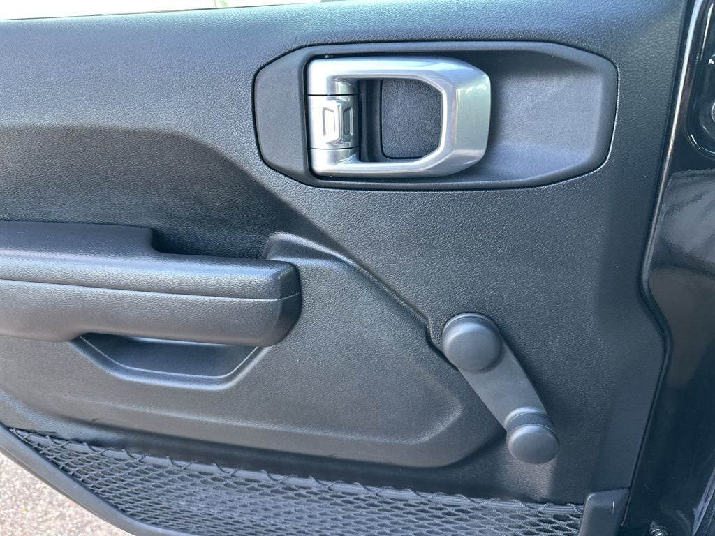 2021 Jeep Wrangler Unlimited Willys Sport - Photo 13