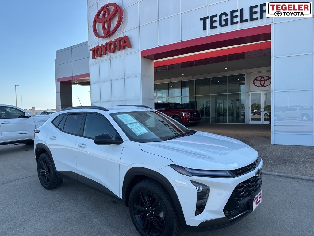 2025 Chevrolet Trax Activ's photo