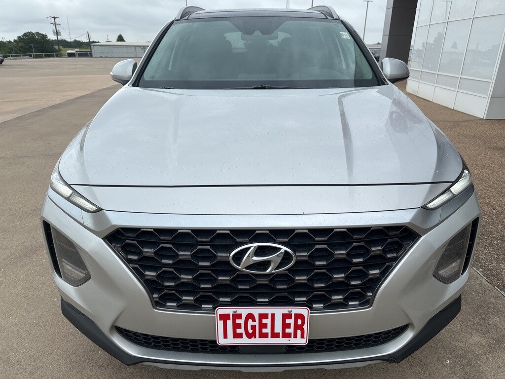 2020 Hyundai Santa Fe SEL photo 2