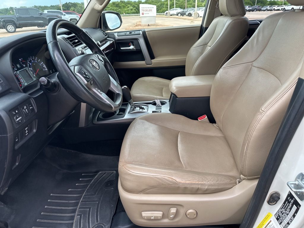 2017 Toyota 4Runner Limited - Photo 14