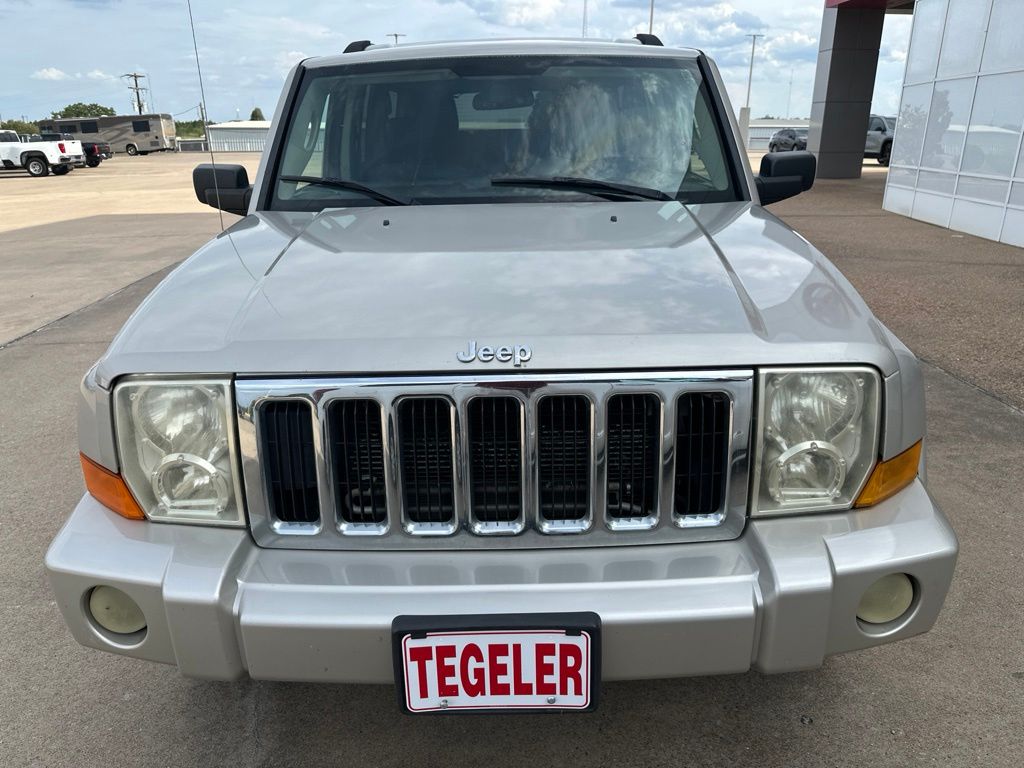 Used 2008 Jeep Commander Sport with VIN 1J8HH48K78C117991 for sale in Brenham, TX