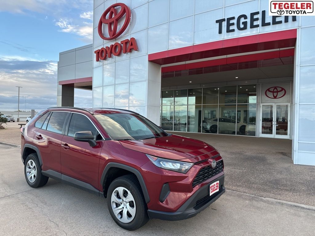 2019 Toyota RAV4 LE