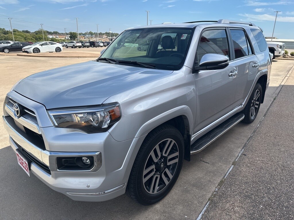 2024 Toyota 4Runner Limited photo 3