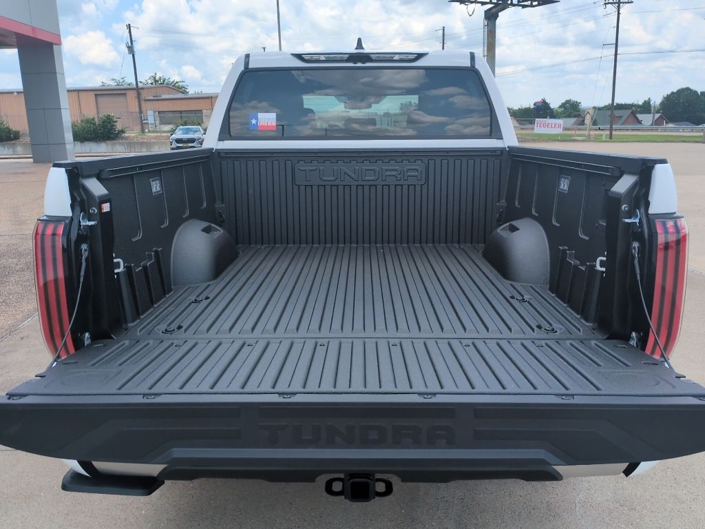 2026 Toyota Tundra Limited - Photo 11