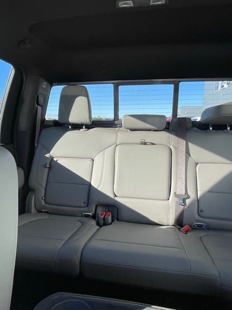 2023 GMC Sierra 2500HD SLT - Photo 23