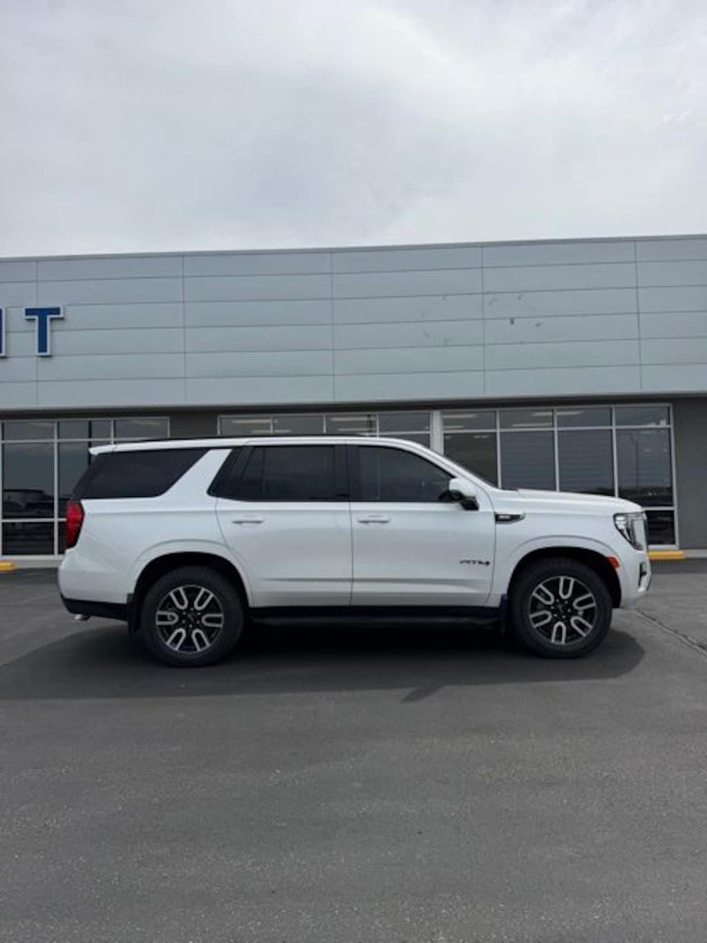 Used 2021 GMC Yukon AT4 SUV