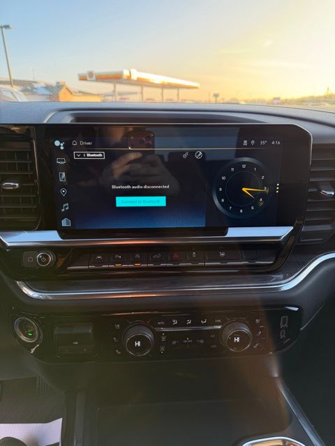 2023 Chevrolet Silverado 1500 LTZ - Photo 12