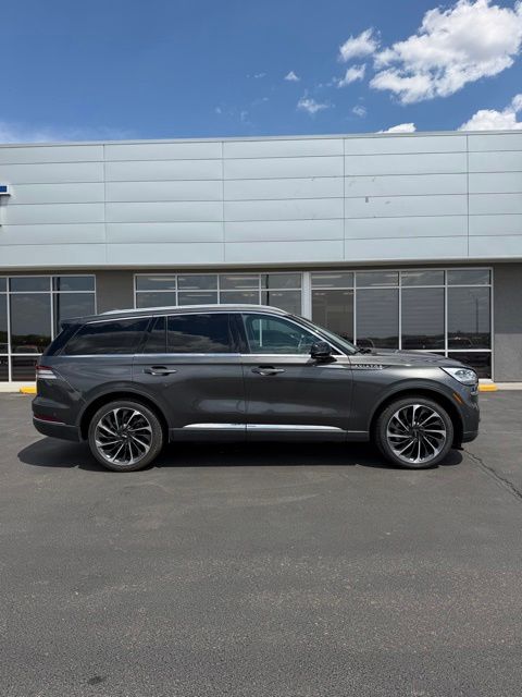 2020 Lincoln Aviator Reserve AWD's photo