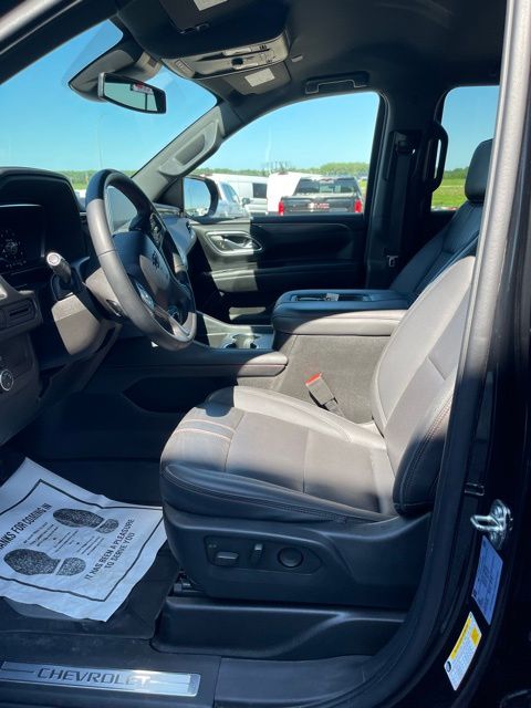 2023 Chevrolet Suburban RST - Photo 15