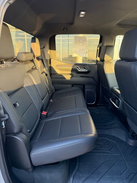 2023 Chevrolet Silverado 1500 LTZ - Photo 18