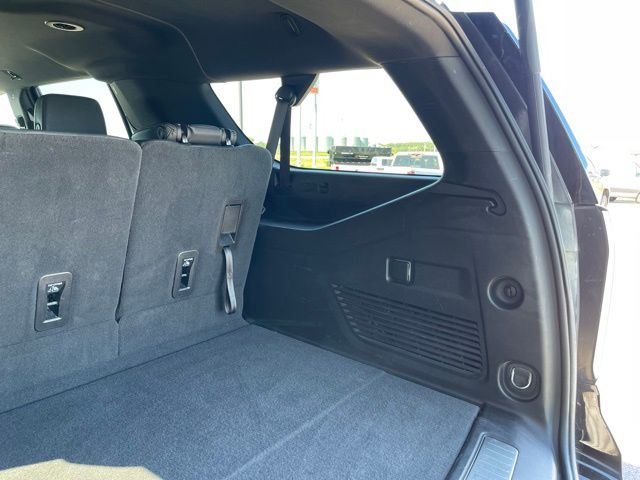 2023 Chevrolet Suburban RST - Photo 11
