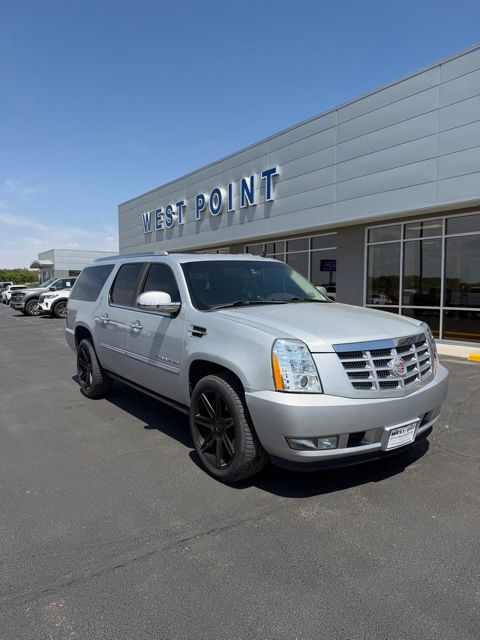 Used 2010 Cadillac Escalade ESV Premium with VIN 1GYUKJEF3AR184677 for sale in West Point, NE