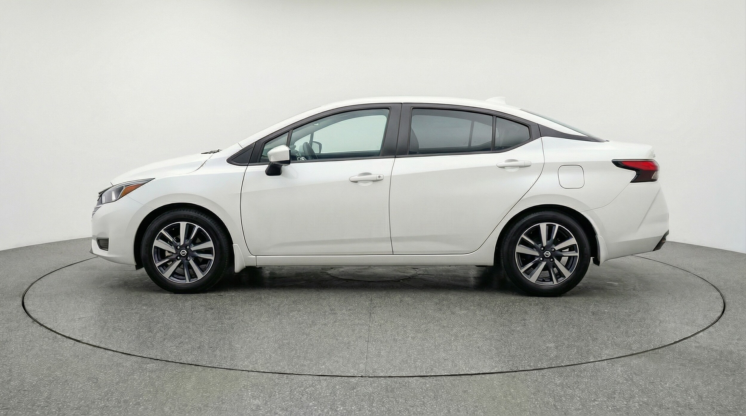 Thumbnail: 2025 Nissan Versa - 4