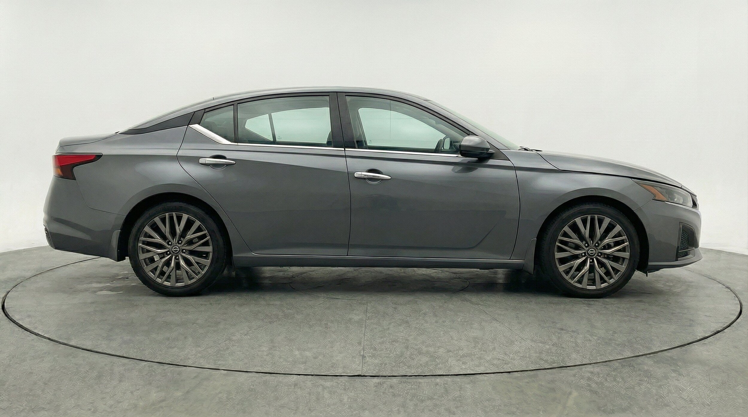 Thumbnail: 2025 Nissan Altima - 11