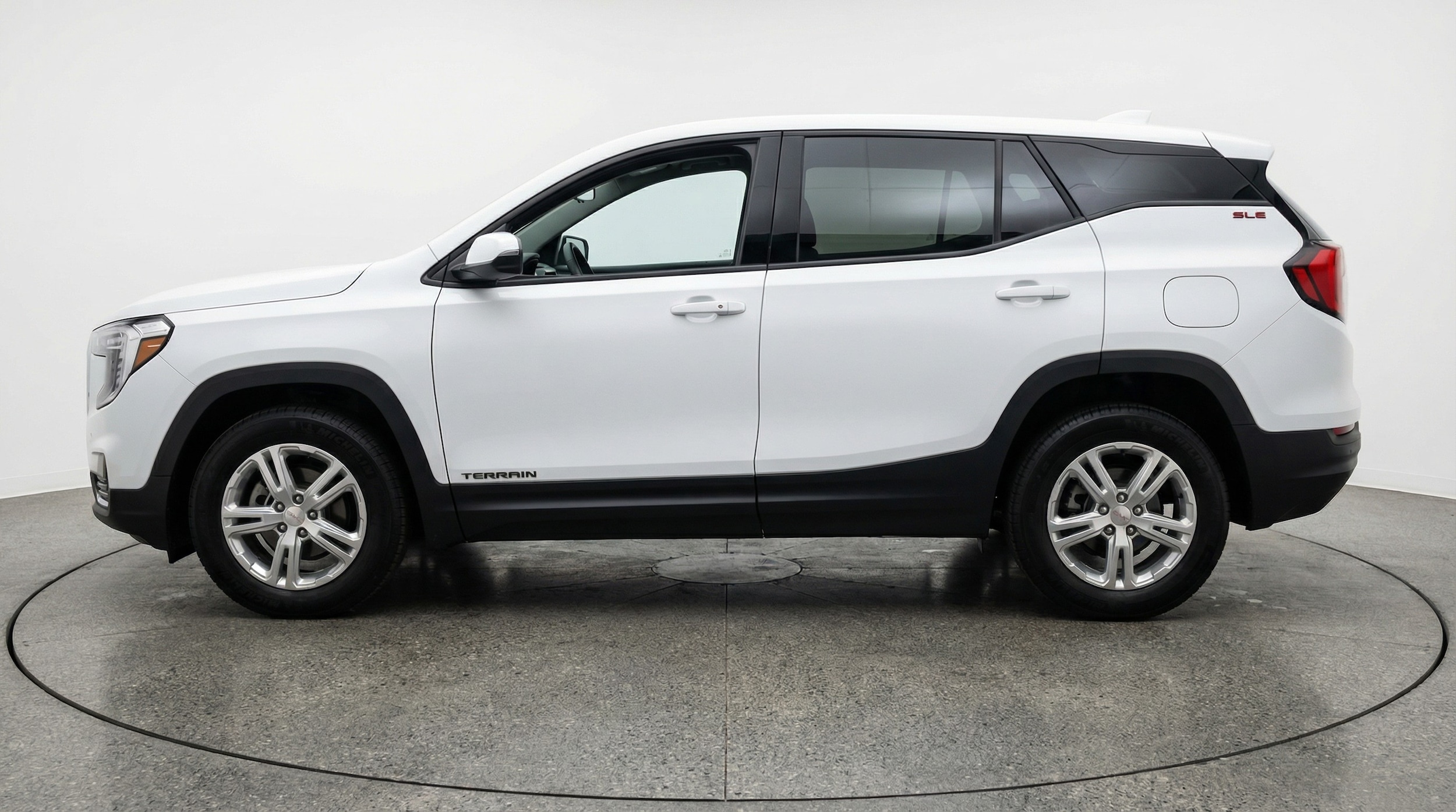 Thumbnail: 2024 GMC Terrain - 4