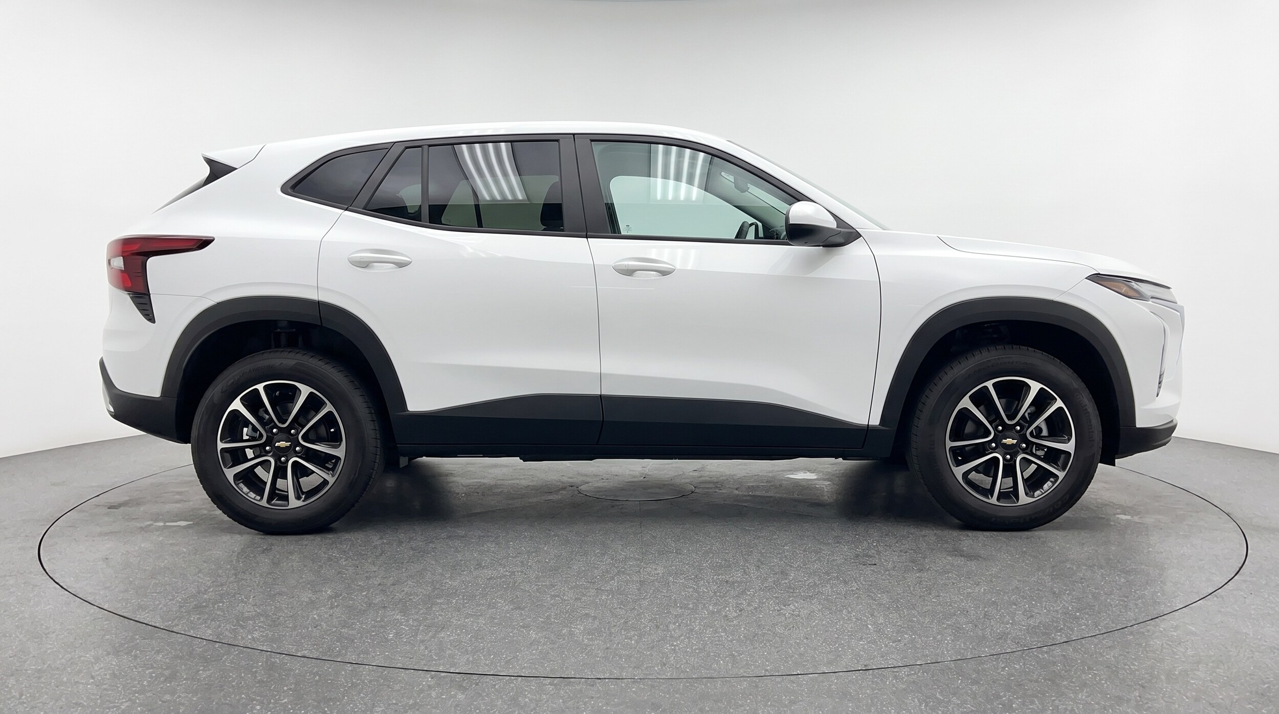 Thumbnail: 2025 Chevrolet TrailBlazer - 8