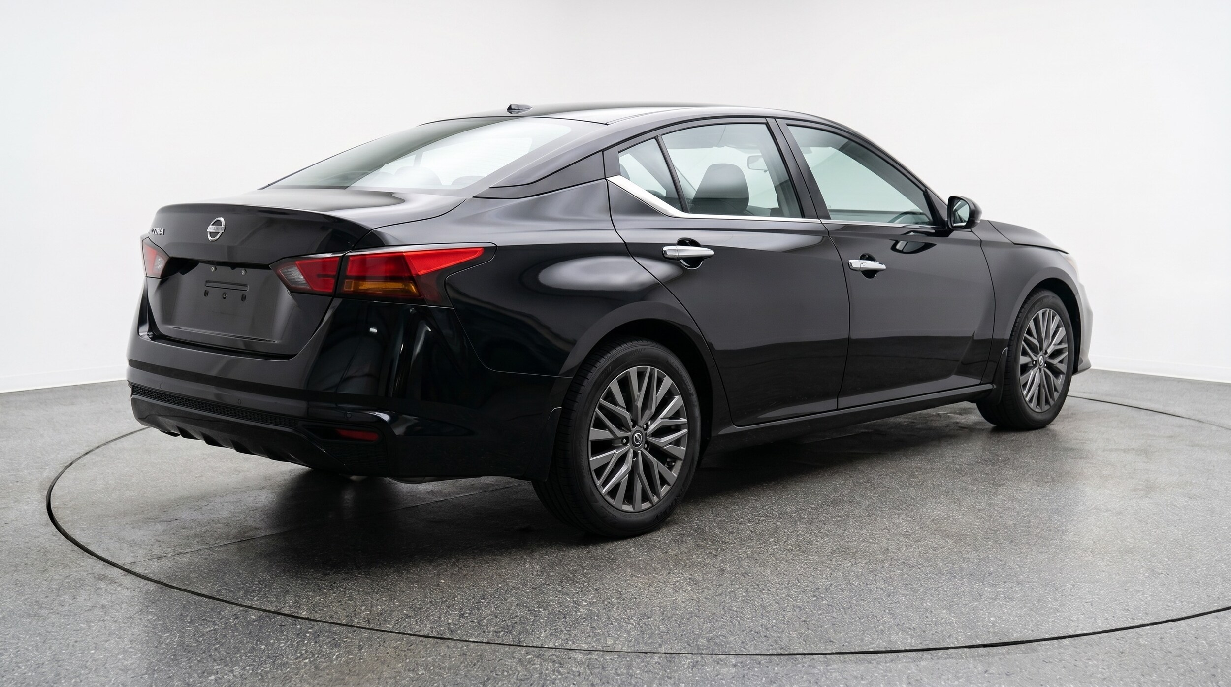 Thumbnail: 2025 Nissan Altima - 7