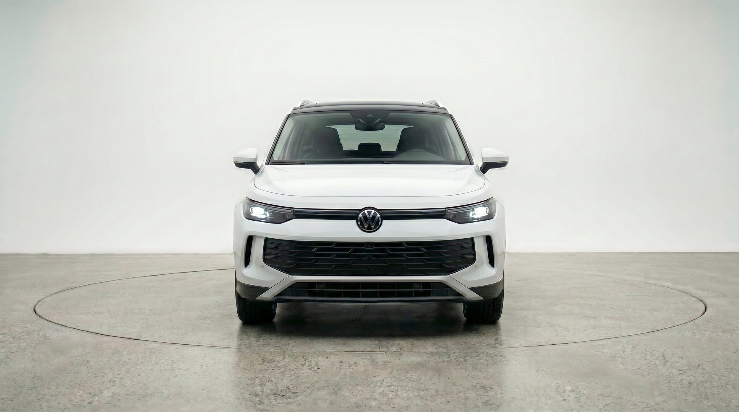 Thumbnail: 2026 Volkswagen Tiguan - 2