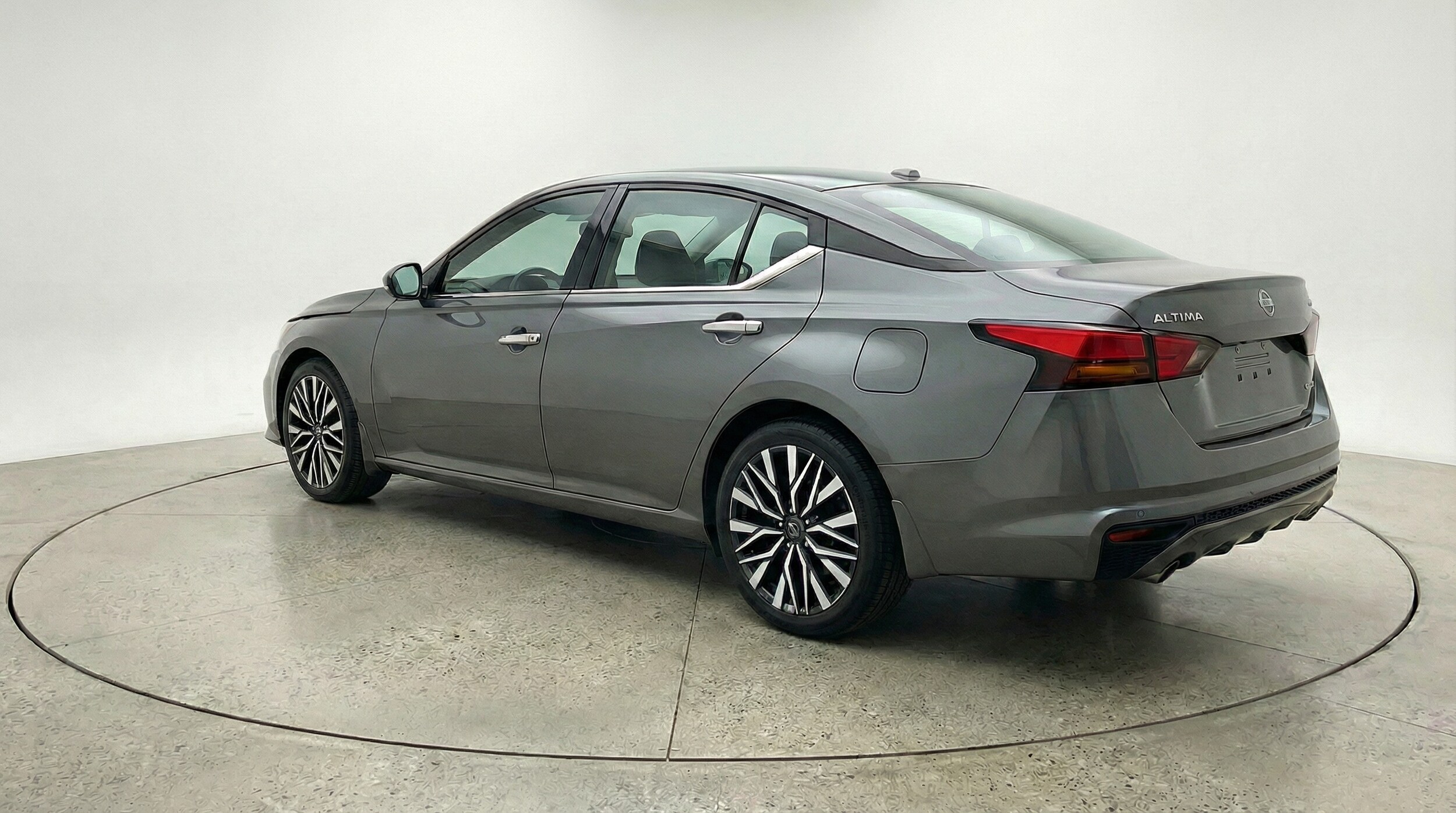 Thumbnail: 2025 Nissan Altima - 5