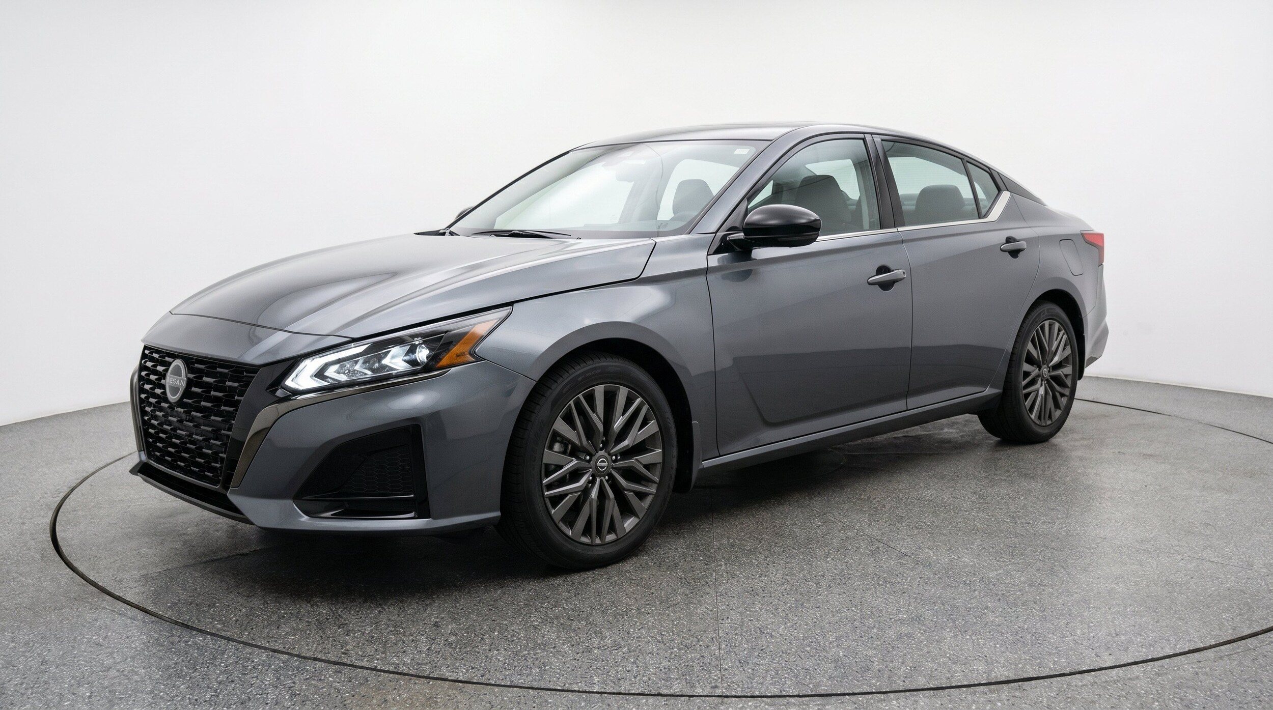 Thumbnail: 2025 Nissan Altima - 3