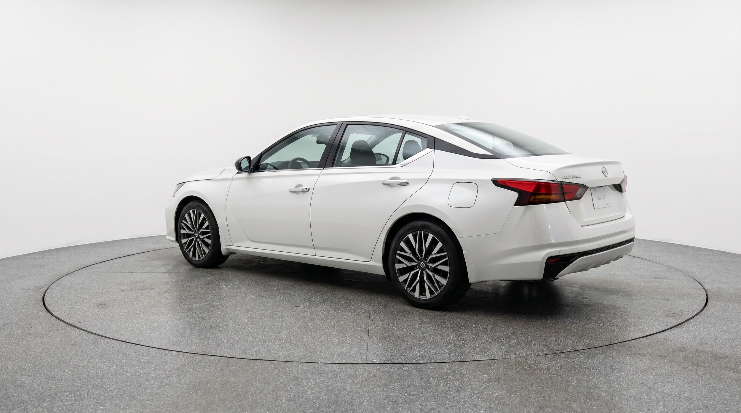 Thumbnail: 2025 Nissan Altima - 5