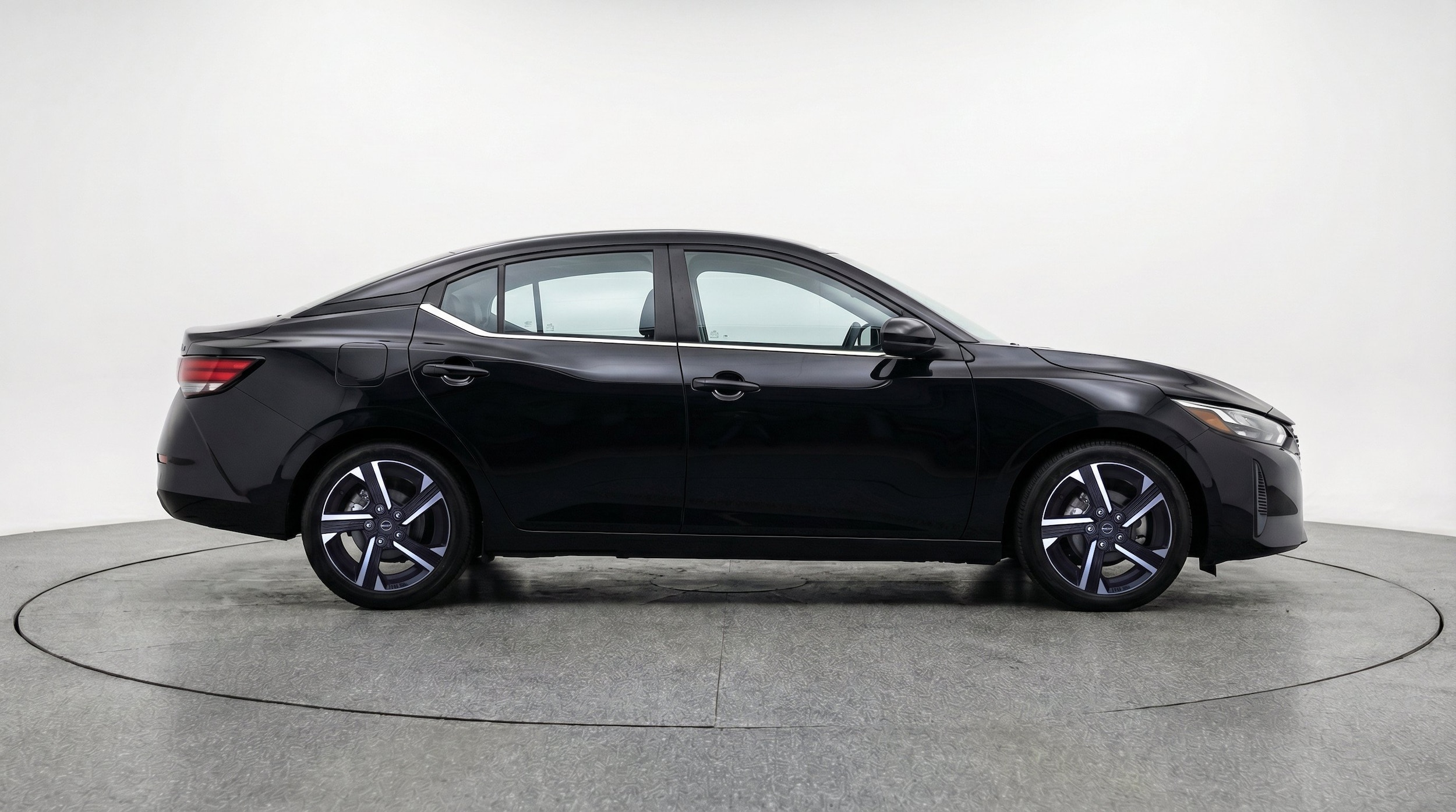 Thumbnail: 2025 Nissan Sentra - 11
