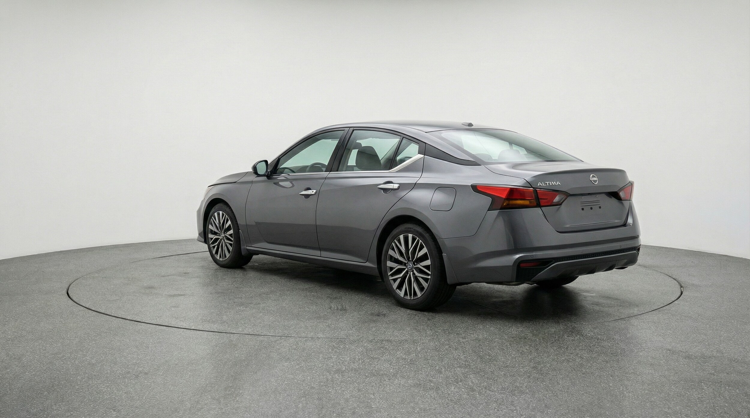 Thumbnail: 2025 Nissan Altima - 5