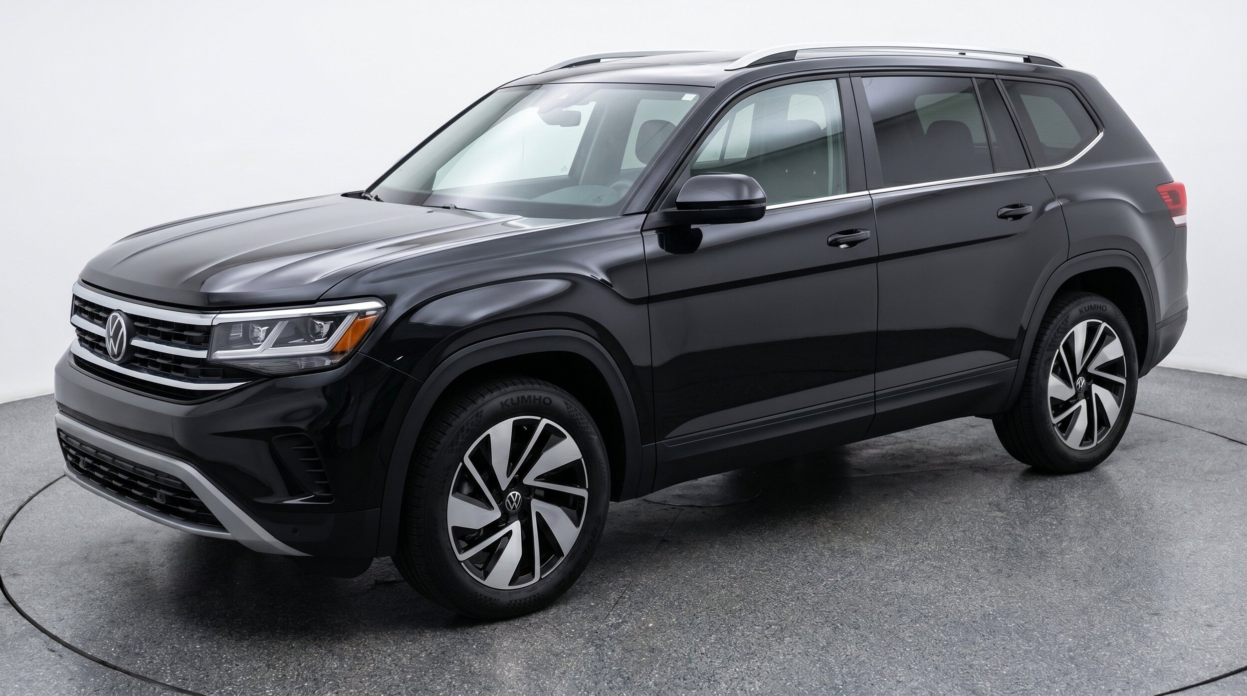 Thumbnail: 2026 Volkswagen Atlas - 3