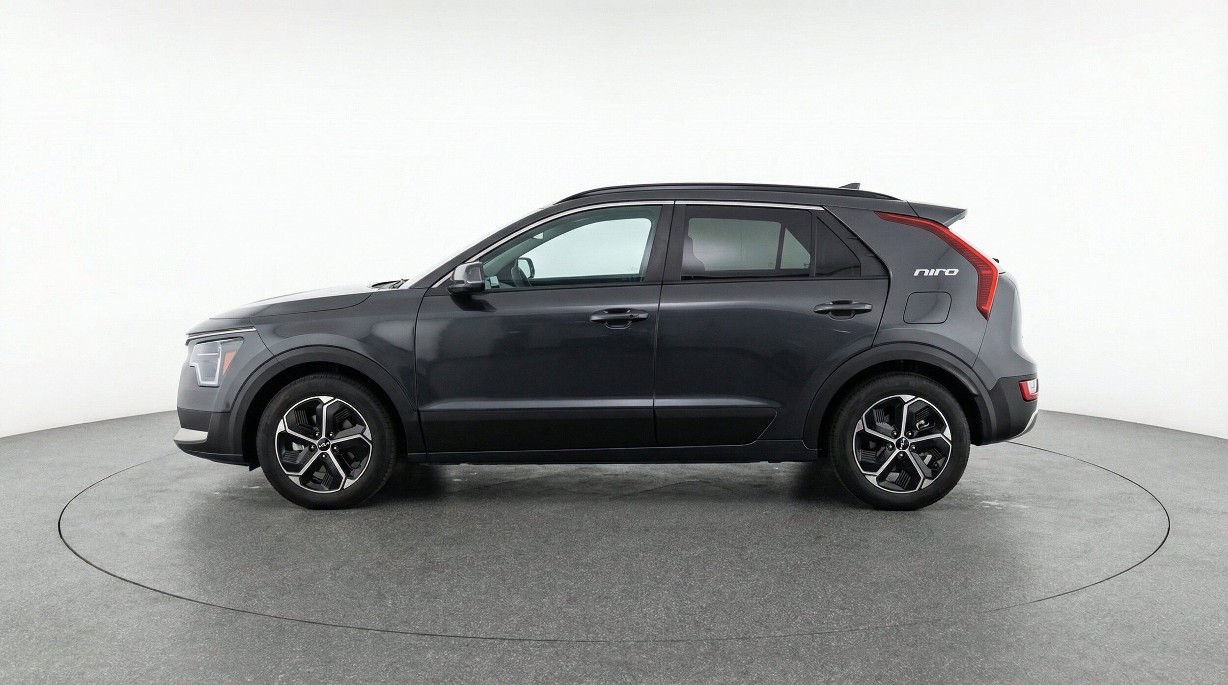 Thumbnail: 2026 Kia Niro - 5