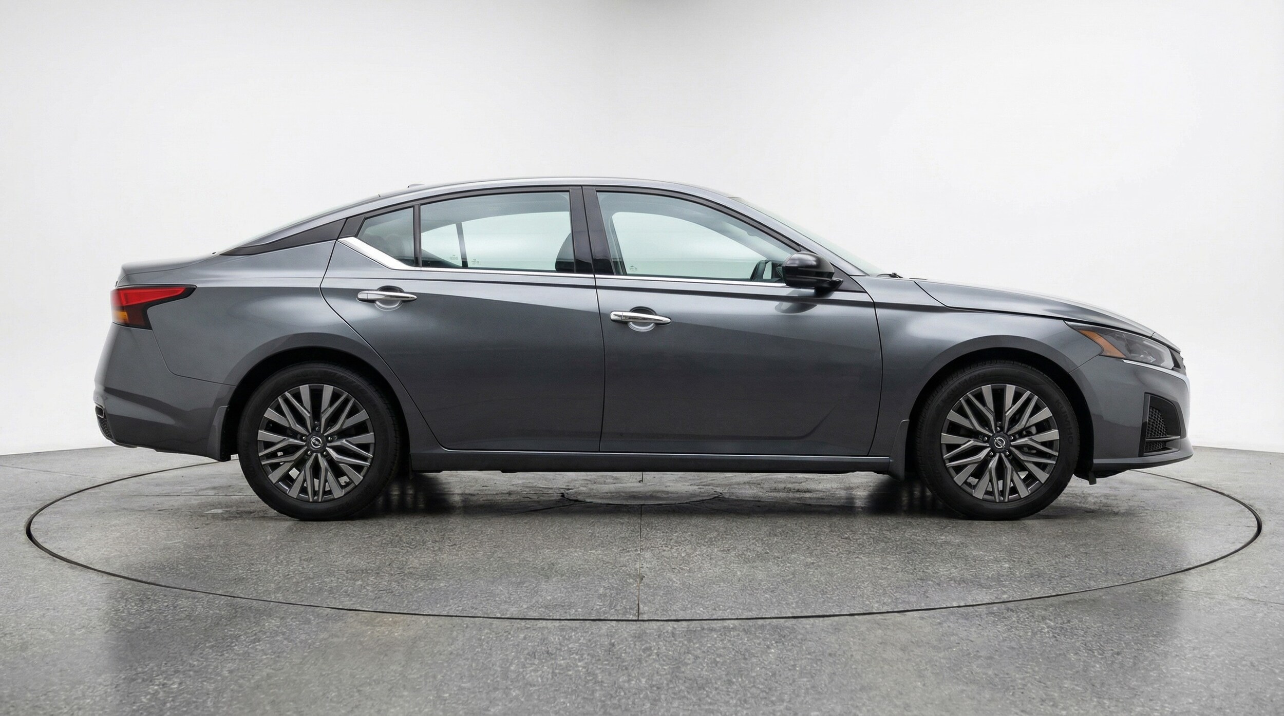 Thumbnail: 2025 Nissan Altima - 8