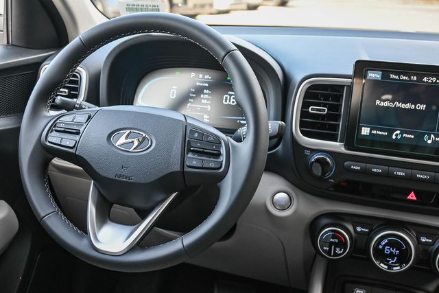 2026 Hyundai Venue SEL - Photo 19