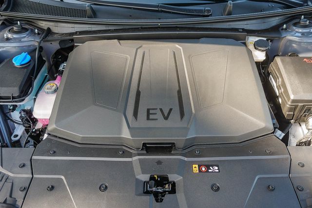 2026 Hyundai IONIQ 5 SEL - Photo 28