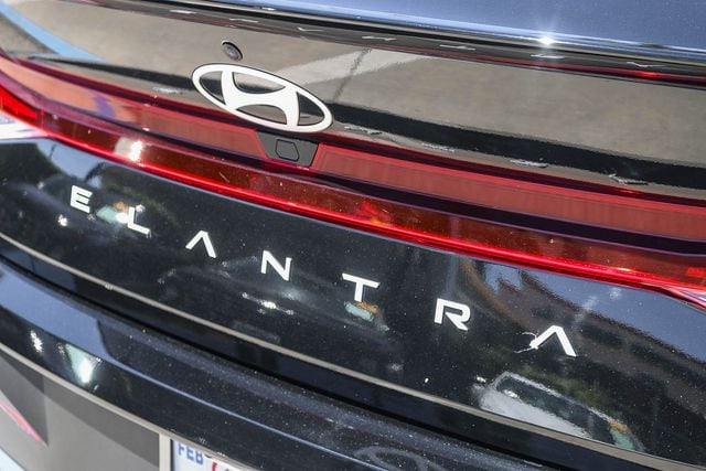2026 Hyundai Elantra SEL Sport - Photo 14