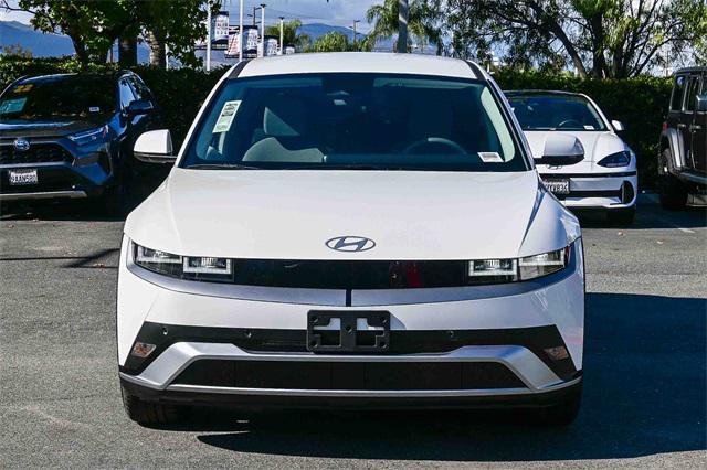 2026 Hyundai Ioniq 5 SE photo 2